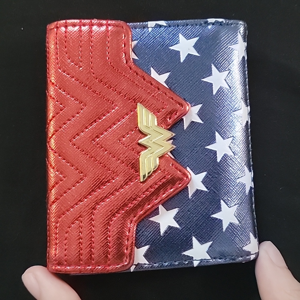 Wonder Woman loungefly wallet